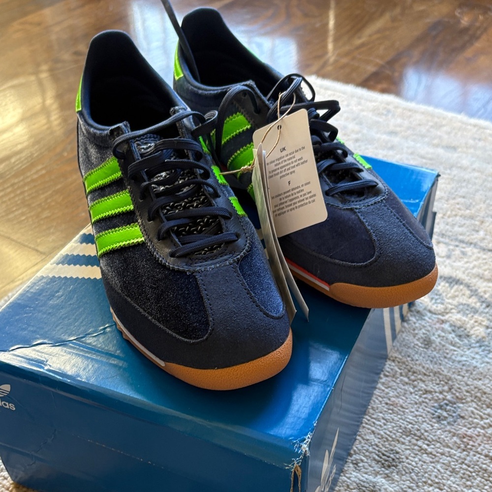 NWT adidas SL 72 OG night indigo and solar green sneaker.